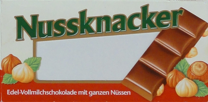 Nussknacker edel vollmilchschokolade mit ganzen nussen.jpg